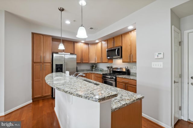 232 Urban Ave Unit 232, Gaithersburg, MD 20878 - kitchen featuring appliances with stainless steel finishes, a sink, baseboards, dark wood-type flooring, and recessed lighting