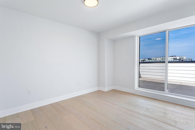 845 19th St NE Unit Ph-12, Washington, DC 20002 - empty room featuring wood finished floors and baseboards