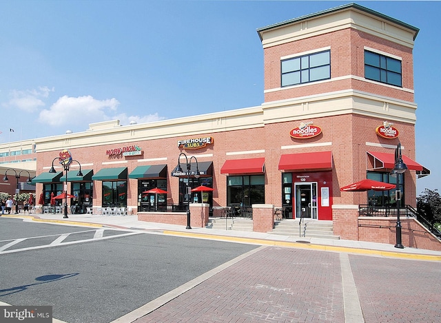 view of commercial property