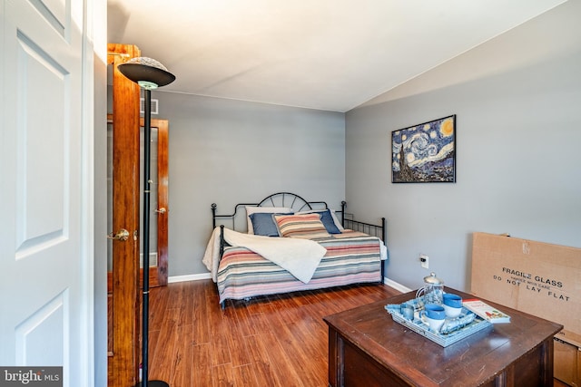 260 Shirley Ln, Pennsburg, PA 18073 - bedroom featuring wood finished floors and baseboards