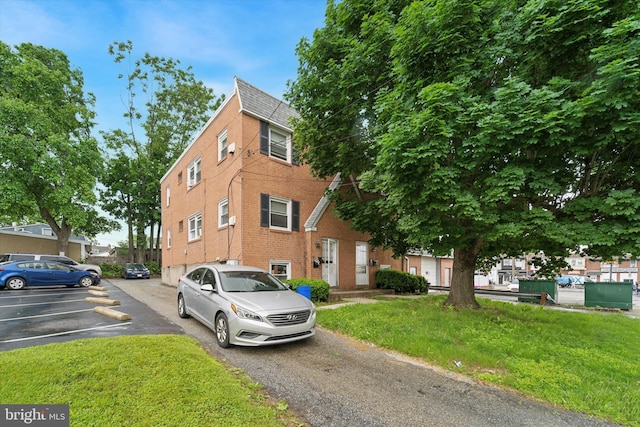 3819-3821 Garrett Rd, Drexel Hill, PA 19026 - view of building exterior featuring uncovered parking
