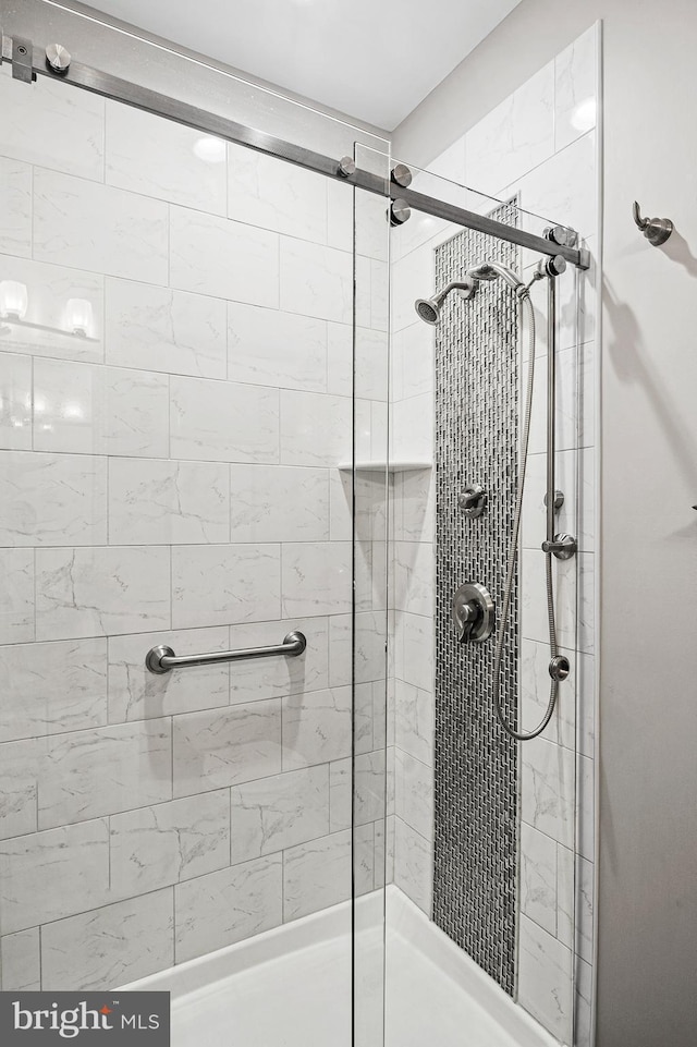 9609 Low Meadow Dr, Gaithersburg, MD 20882 - bathroom featuring a stall shower
