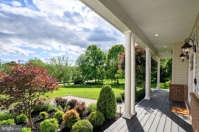 9609 Low Meadow Dr, Gaithersburg, MD 20882 - porch featuring a yard