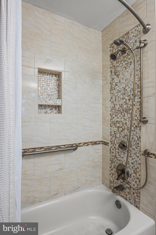 9609 Low Meadow Dr, Gaithersburg, MD 20882 - full bathroom featuring shower / bathtub combination with curtain