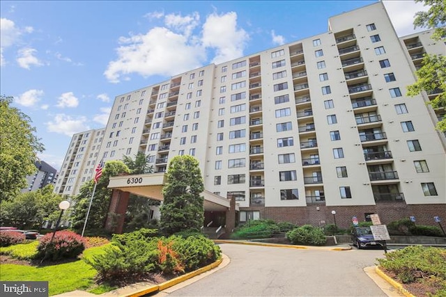 6300 Stevenson Ave Unit 523, Alexandria, VA 22304 - view of apartment building / complex