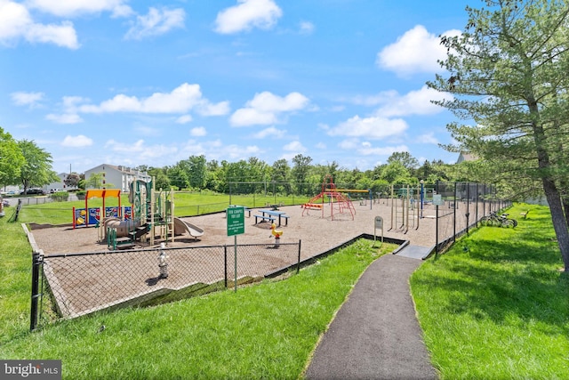 124 Fort Evans Rd SE Unit B, Leesburg, VA 20175 - view of community play area