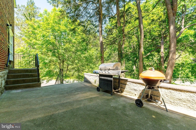 1128 Coventry Rd, Cheltenham, PA 19012 - view of yard featuring a patio area