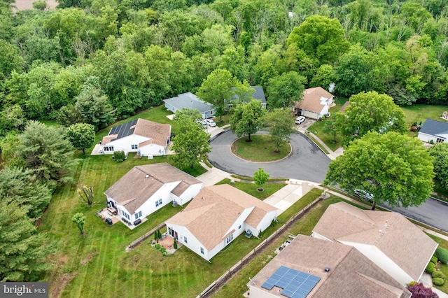 104 Lake View Ct, Columbus, NJ 08022 - aerial view of residential area featuring a forest