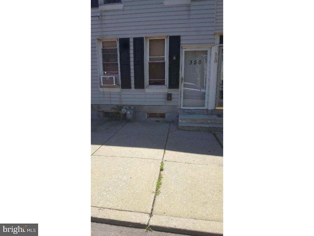 350 E Airy St, Norristown, PA 19401 - entrance to property featuring cooling unit