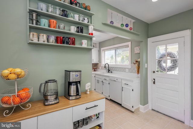 storage area featuring a sink
