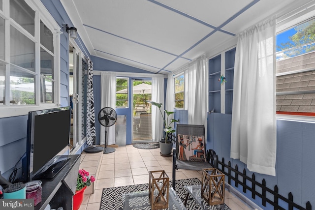 217 Lake Ave, Hamilton, NJ 08610 - sunroom / solarium with vaulted ceiling