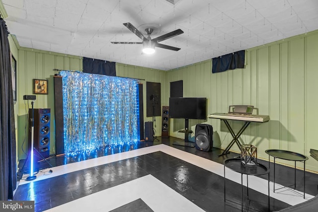 217 Lake Ave, Hamilton, NJ 08610 - living room with ceiling fan