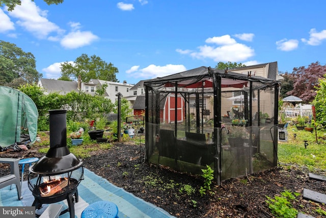 217 Lake Ave, Hamilton, NJ 08610 - view of yard featuring a greenhouse and an outbuilding