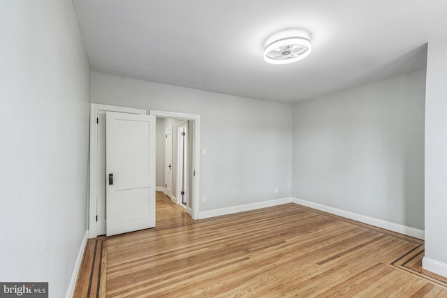 860 Foulkrod St, Philadelphia, PA 19124 - unfurnished room featuring light wood finished floors and baseboards
