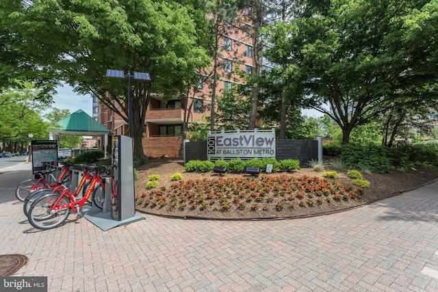 1001 N Randolph St Unit 109, Arlington, VA 22201 - view of community sign
