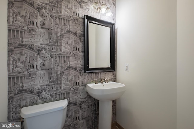 507 Governors Ct, Philadelphia, PA 19146 - bathroom featuring toilet