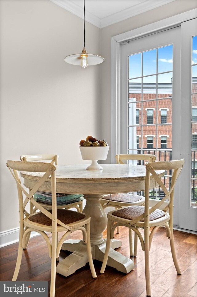 507 Governors Ct, Philadelphia, PA 19146 - dining space with crown molding, hardwood / wood-style flooring, healthy amount of natural light, and ceiling fan