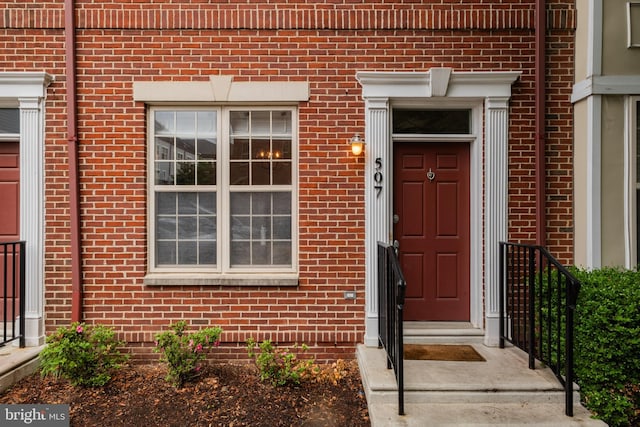 507 Governors Ct, Philadelphia, PA 19146 - entrance to property with brick siding
