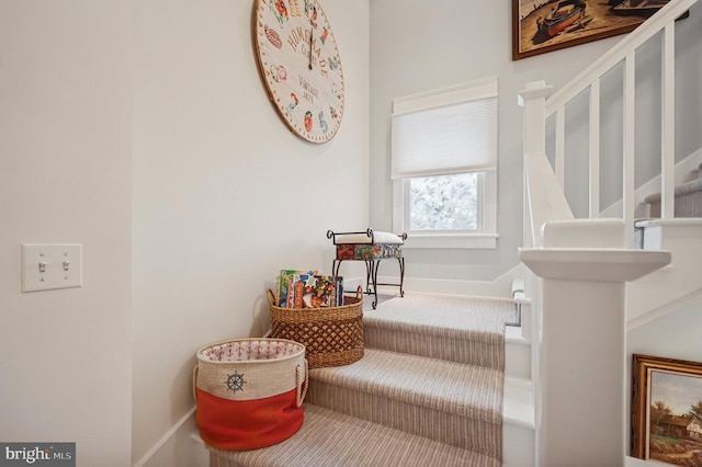 bathroom with baseboards