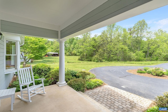 6670 Scottsville Rd, Scottsville, VA 24590 - view of patio