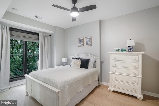 603 N Alfred St, Alexandria, VA 22314 - bedroom featuring light wood-type flooring, baseboards, and ceiling fan