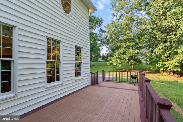 1490 Jakes Creek Dr, Woodbine, MD 21797 - wooden deck with a lawn