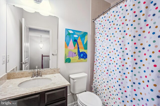 15604 Tibberton Ter, Upper Marlboro, MD 20774 - full bath featuring vanity, toilet, and curtained shower