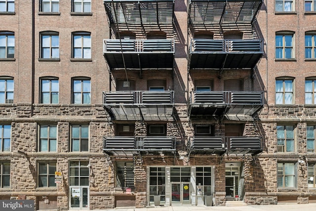 428 N 13th St Unit 3G, Philadelphia, PA 19123 - view of apartment building / complex