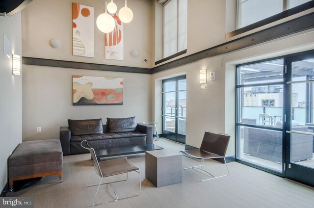 1133 14th St NW Unit 1005, Washington, DC 20005 - common area with a towering ceiling