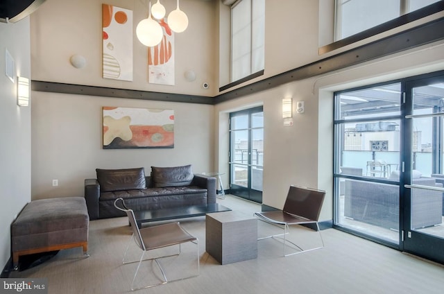 1133 14th St NW Unit 1005, Washington, DC 20005 - common area with a towering ceiling