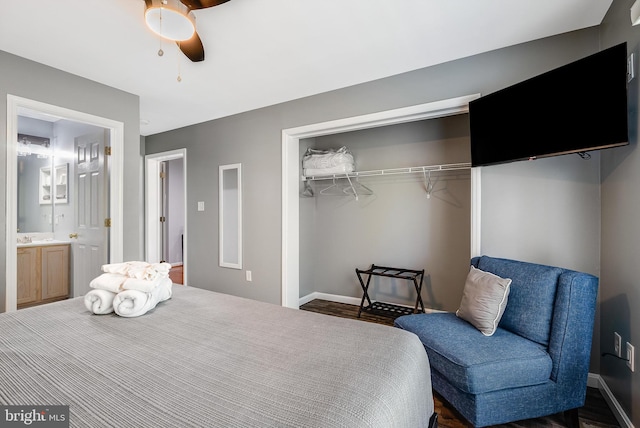 392 Passage Ln, Mc Gaheysville, VA 22840 - bedroom featuring a closet, a ceiling fan, baseboards, and connected bathroom