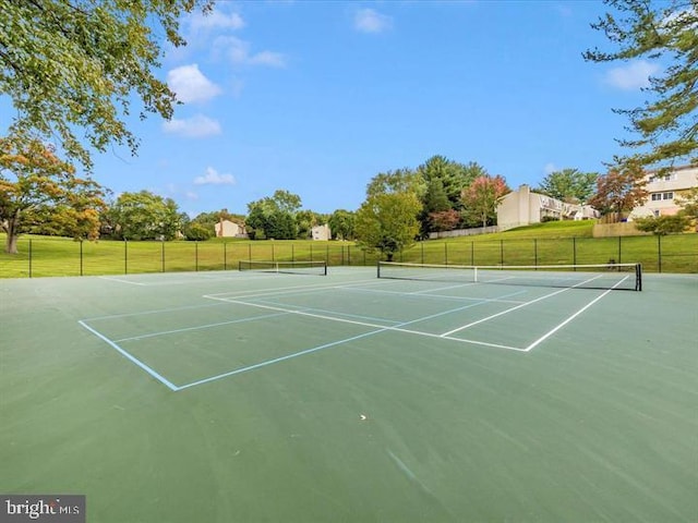9118 Bobwhite Cir, Gaithersburg, MD 20879 - view of tennis court featuring community basketball court