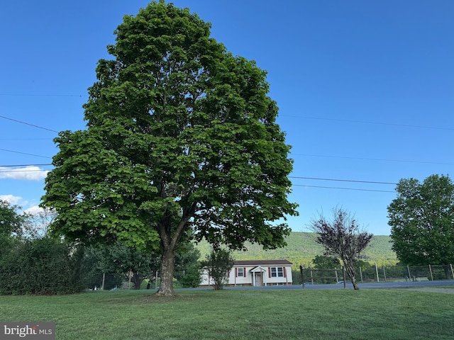 3906 Highland Ridge Rd, Berkeley Springs, WV 25411 - view of front of house with an outdoor structure