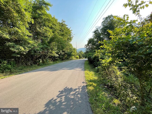 Tupelo Loop, Springfield, WV 26763