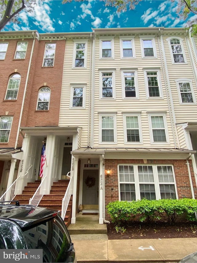 623 Main St Unit 623-B, Gaithersburg, MD 20878 - multi unit property with brick siding