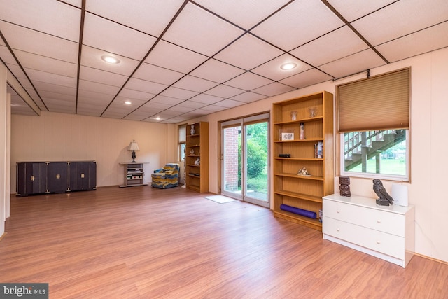 sitting room featuring light wood finished floors and recessed lighting