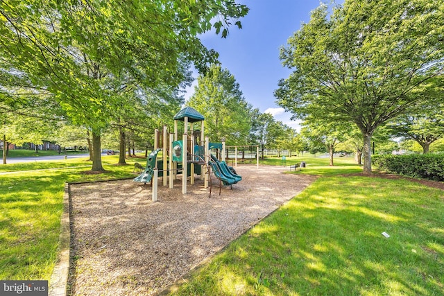 12800 Libertys Delight Dr Unit 403, Bowie, MD 20720 - community jungle gym featuring a yard
