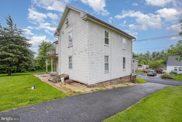 320 E Front St, Lewisberry, PA 17339 - view of property exterior with a lawn