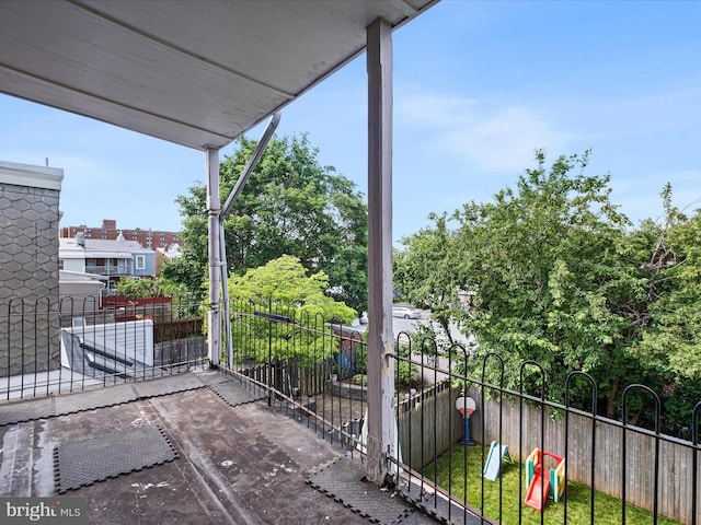 1503 W Tenth St, Wilmington, DE 19806 - view of balcony