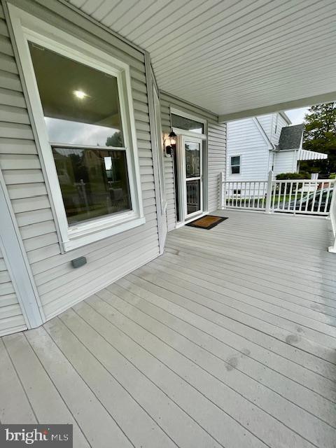25 Elmont Ave, Baltimore, MD 21206 - view of wooden deck
