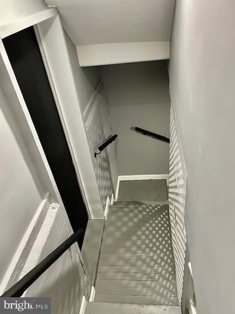 25 Elmont Ave, Baltimore, MD 21206 - view of stairs
