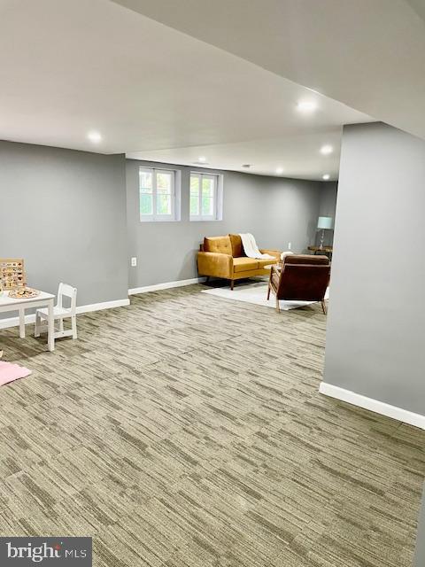 25 Elmont Ave, Baltimore, MD 21206 - living area featuring carpet floors, baseboards, and recessed lighting