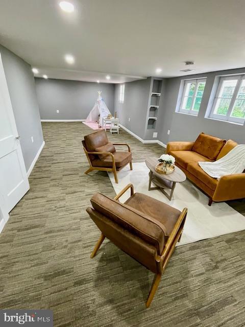 25 Elmont Ave, Baltimore, MD 21206 - living area featuring baseboards and recessed lighting