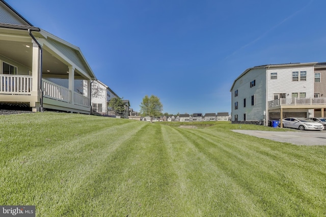 6501 Clubhouse Dr, Laurel, MD 20708 - view of grassy yard