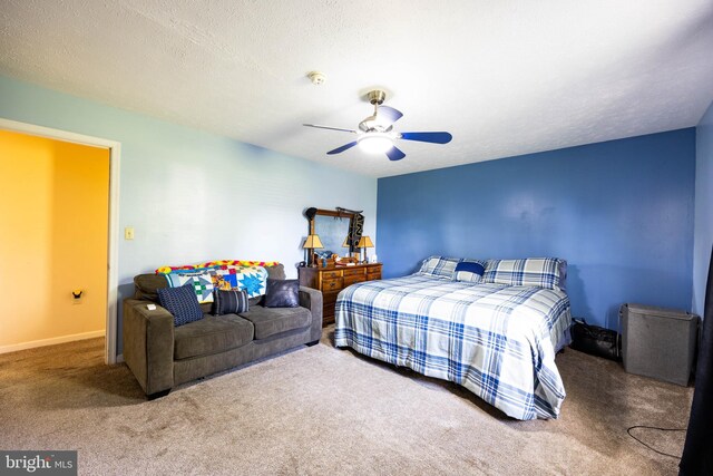 189 Columbia Dr, Kearneysville, WV 25430 - carpeted bedroom featuring a ceiling fan
