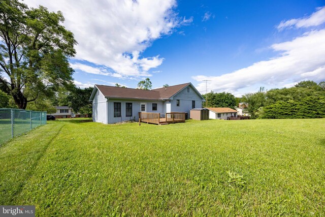 189 Columbia Dr, Kearneysville, WV 25430 - back of house featuring a deck