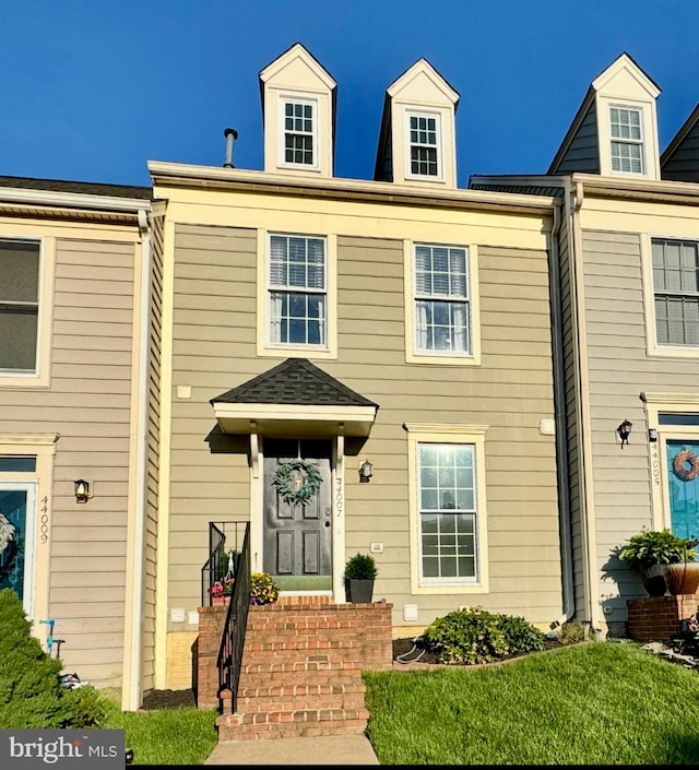 44007 Kitts Hill Ter, Ashburn, VA 20147 - view of front of property
