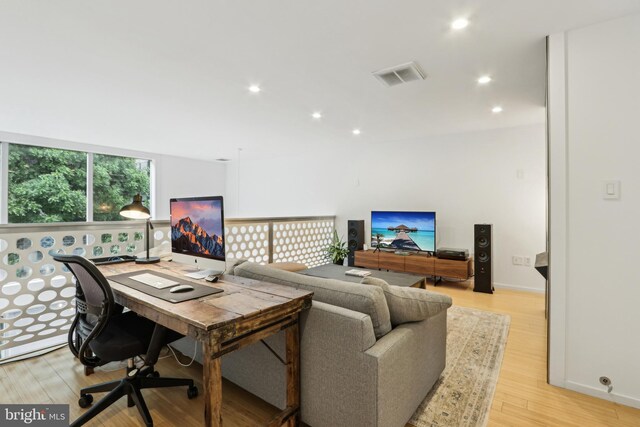 955 N American St, Philadelphia, PA 19123 - living area featuring light wood-style flooring, a desk, recessed lighting, and baseboards