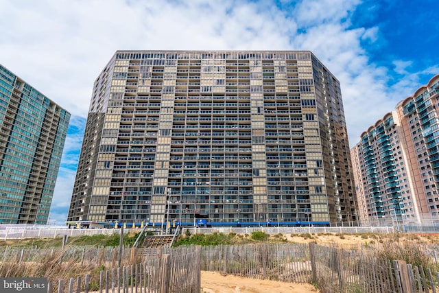 10900 Coastal Hwy Unit 209, Ocean City, MD 21842 - view of property featuring fence