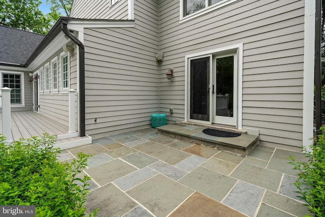 2125 Rampart Dr, Alexandria, VA 22308 - view of patio / terrace featuring a wooden deck